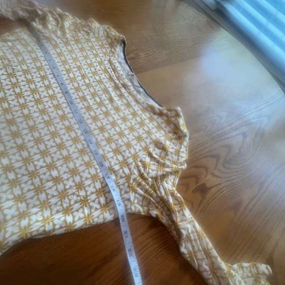 Patterned Dress - Picture 8 of 9